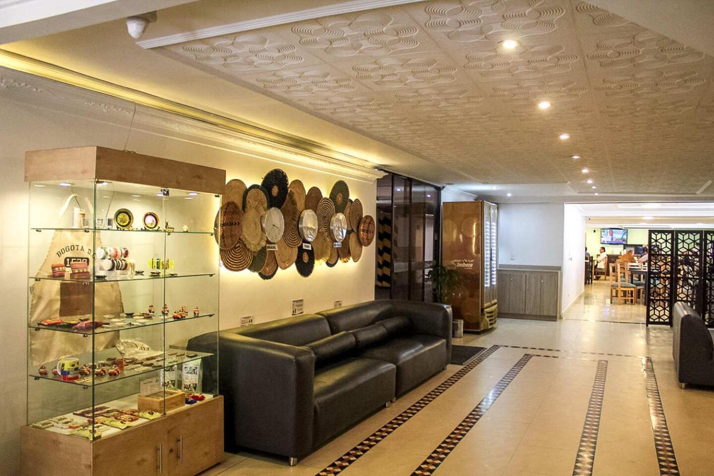 Hotel Virrey Central Bogota Bagian luar foto